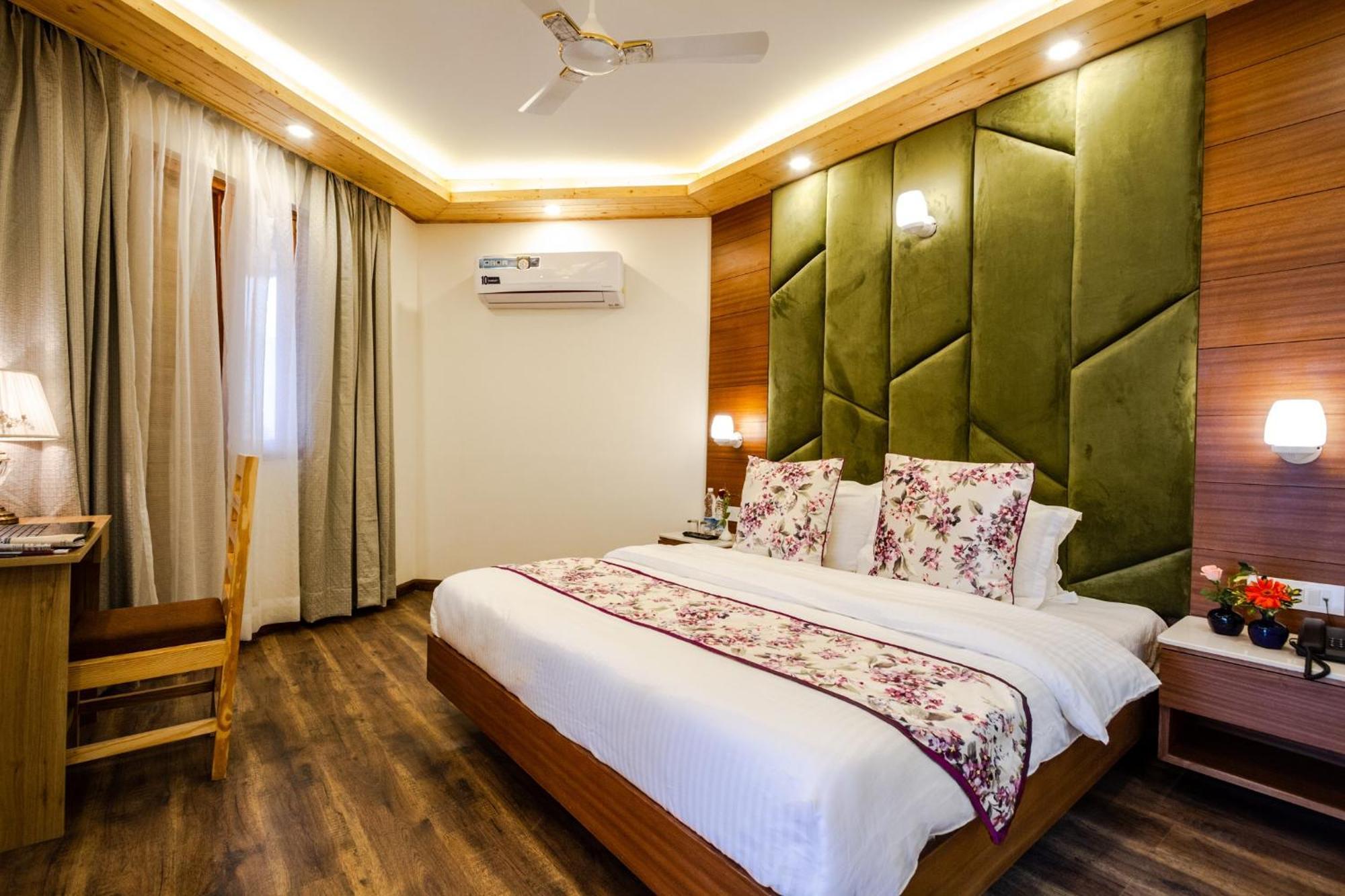 Anand Vardhan Resorts Manāli Pokój zdjęcie